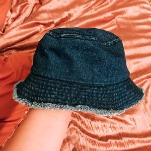 Brandy Melville hat